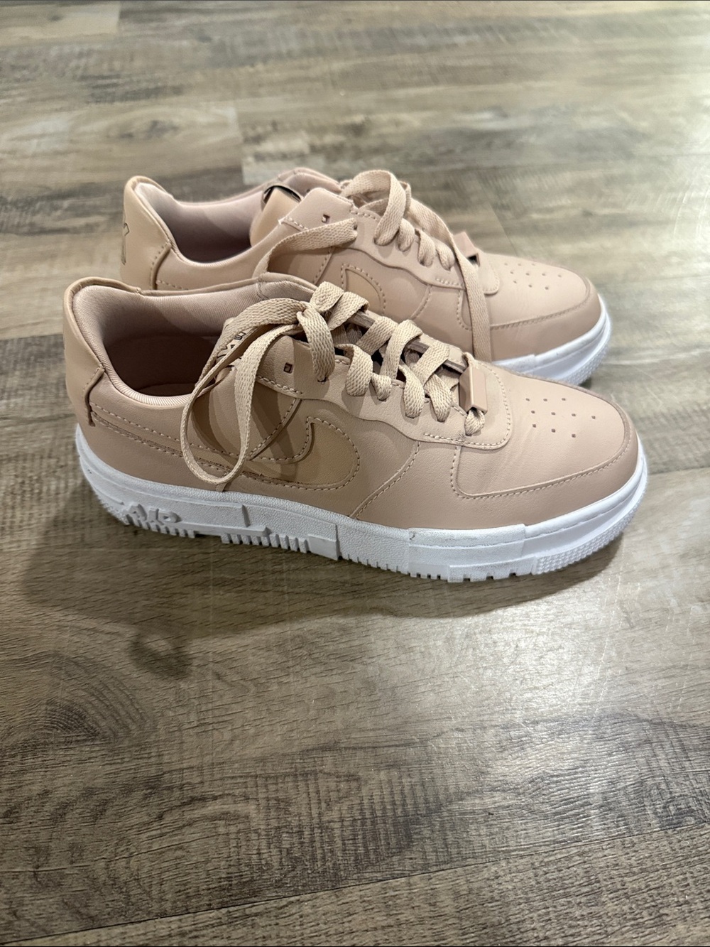 Nike Women’s Air Force 1 Pixel size 6